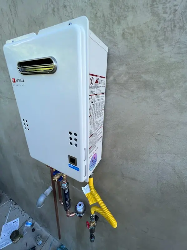 Tankless water heater installation for Lake Howard homes